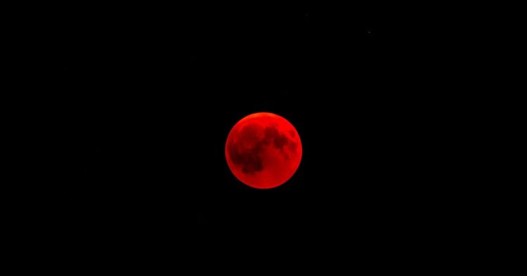 Luna roja