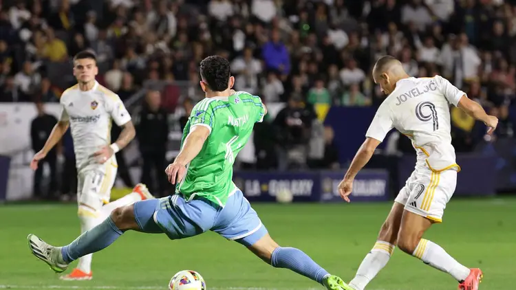 LA Galaxy  Seattle Sounders